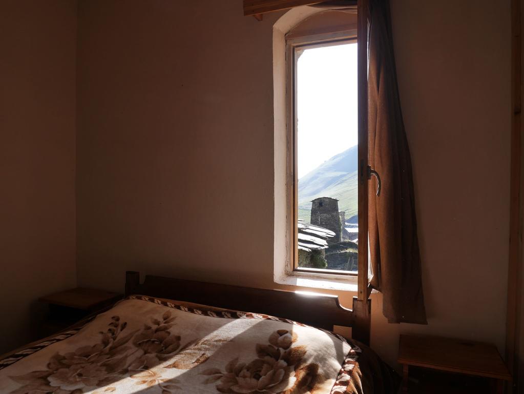 Chazhashi Guesthouse Ushguli ภายนอก รูปภาพ
